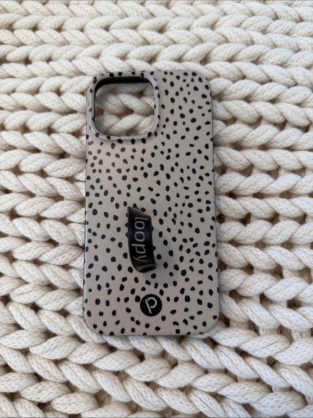 Loopy Case with Black Speckle Print and Integrated Loop iPhone 16 Pro Max